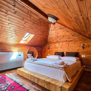 *** بيت ضيافة Silver Hill ألبانيا